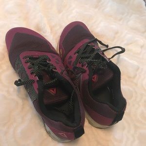 Reebok NANOS 6.. size 10 Maroon